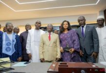 Passation de services entre le ministee sortant et la Ministre rentrante Madame Khaïté SALL Ministère de la Santé et de l’Hygiène Publique .