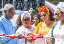 𝐂𝐎𝐍𝐀𝐊𝐑𝐘 𝐒𝐄 𝐃𝐎𝐓𝐄 𝐃’𝐔𝐍𝐄 𝐏𝐎𝐋𝐈𝐂𝐄 𝐃𝐄 𝐏𝐑𝐎𝐗𝐈𝐌𝐈𝐓𝐄 𝐌𝐎𝐃𝐄𝐑𝐍𝐄.